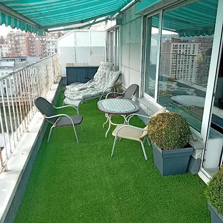 Centre Mediacite Possible Parking Terrasse Immense 8eme Pour 2 Personnes Λιέγη