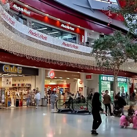 Centre Mediacite Possible Parking Terrasse Immense 8eme Pour 2 Personnes Διαμέρισμα *